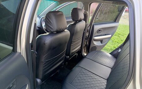 Toyota Ist II, 2003 год, 585 000 рублей, 13 фотография