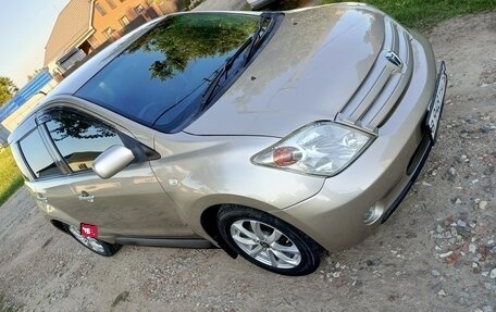 Toyota Ist II, 2003 год, 585 000 рублей, 4 фотография