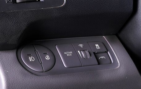 Hyundai Grand Starex Grand Starex I рестайлинг 2, 2020 год, 4 200 000 рублей, 14 фотография