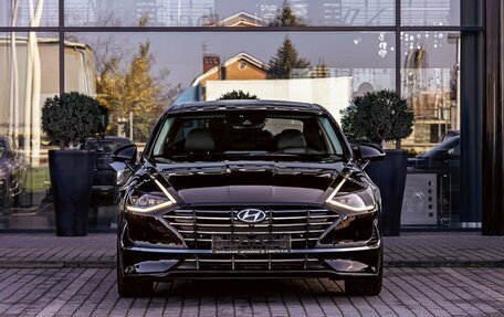 Hyundai Sonata VIII, 2022 год, 2 355 000 рублей, 2 фотография