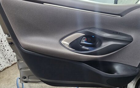 Toyota Yaris, 2020 год, 1 800 000 рублей, 8 фотография