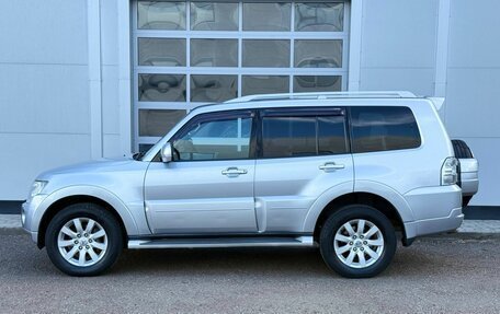 Mitsubishi Pajero IV, 2011 год, 1 843 000 рублей, 2 фотография