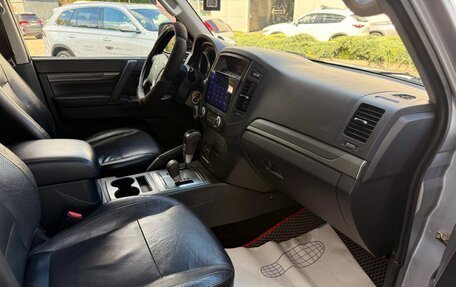 Mitsubishi Pajero IV, 2011 год, 1 843 000 рублей, 11 фотография