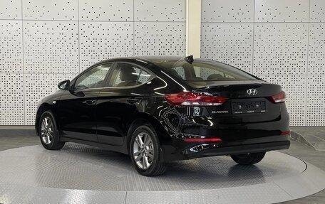 Hyundai Elantra VI рестайлинг, 2017 год, 1 300 000 рублей, 4 фотография