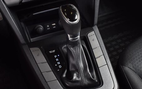 Hyundai Elantra VI рестайлинг, 2017 год, 1 300 000 рублей, 15 фотография