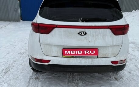 KIA Sportage IV рестайлинг, 2018 год, 1 800 000 рублей, 3 фотография