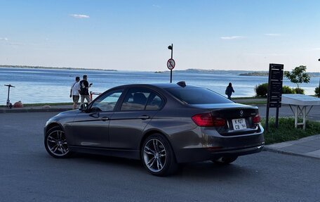 BMW 3 серия, 2014 год, 1 750 000 рублей, 4 фотография