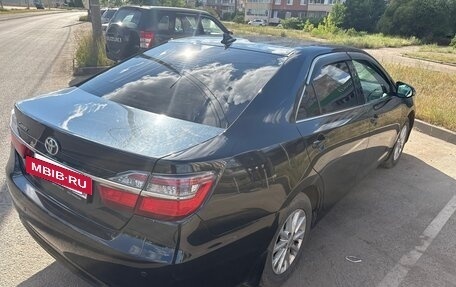 Toyota Camry, 2017 год, 2 200 000 рублей, 2 фотография