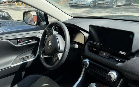 Toyota RAV4, 2025 год, 4 400 000 рублей, 4 фотография
