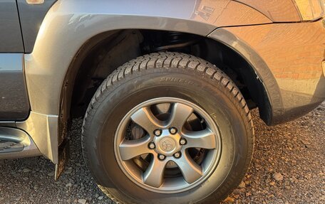 Toyota Land Cruiser Prado 120 рестайлинг, 2008 год, 2 200 000 рублей, 11 фотография