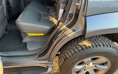 Toyota Land Cruiser Prado 120 рестайлинг, 2008 год, 2 200 000 рублей, 29 фотография