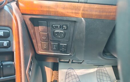 Toyota Land Cruiser Prado 150 рестайлинг 2, 2013 год, 3 700 000 рублей, 9 фотография