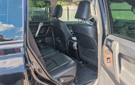Toyota Land Cruiser Prado 150 рестайлинг 2, 2013 год, 3 700 000 рублей, 11 фотография