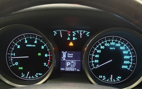 Toyota Land Cruiser 200, 2009 год, 2 399 000 рублей, 13 фотография