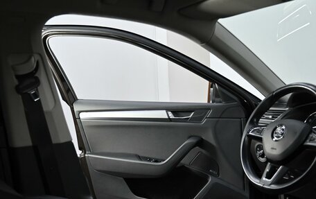 Skoda Superb III рестайлинг, 2016 год, 1 725 000 рублей, 7 фотография