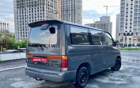 Mazda Bongo Friendee i рестайлинг, 1996 год, 315 000 рублей, 4 фотография