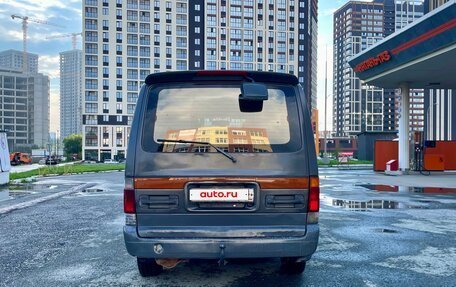 Mazda Bongo Friendee i рестайлинг, 1996 год, 315 000 рублей, 6 фотография