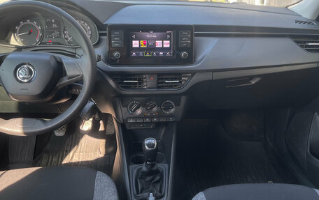 Skoda Rapid II, 2021 год, 1 550 000 рублей, 14 фотография