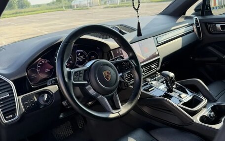 Porsche Cayenne III, 2022 год, 11 800 000 рублей, 15 фотография