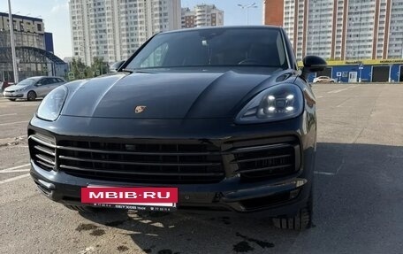 Porsche Cayenne III, 2022 год, 11 800 000 рублей, 3 фотография