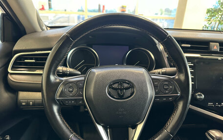 Toyota Camry, 2019 год, 2 620 000 рублей, 7 фотография