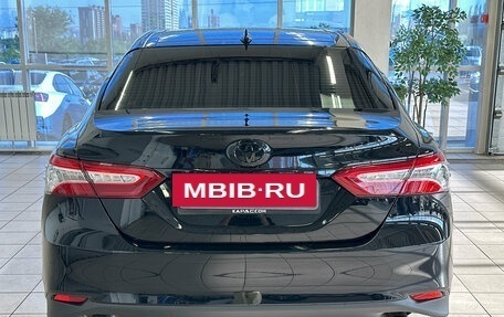 Toyota Camry, 2019 год, 2 620 000 рублей, 4 фотография