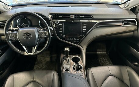 Toyota Camry, 2019 год, 2 620 000 рублей, 8 фотография