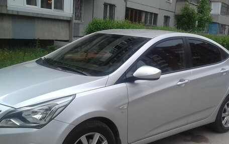 Hyundai Solaris II рестайлинг, 2014 год, 600 000 рублей, 7 фотография