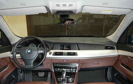 BMW 5 серия, 2013 год, 2 300 000 рублей, 17 фотография