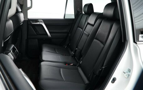 Toyota Land Cruiser Prado 150 рестайлинг 2, 2021 год, 5 849 077 рублей, 9 фотография