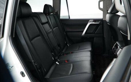 Toyota Land Cruiser Prado 150 рестайлинг 2, 2021 год, 5 849 077 рублей, 12 фотография