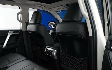 Toyota Land Cruiser Prado 150 рестайлинг 2, 2021 год, 5 849 077 рублей, 14 фотография