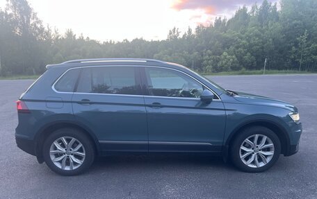 Volkswagen Tiguan II, 2020 год, 2 800 000 рублей, 3 фотография