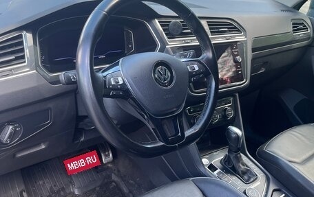 Volkswagen Tiguan II, 2020 год, 2 800 000 рублей, 6 фотография