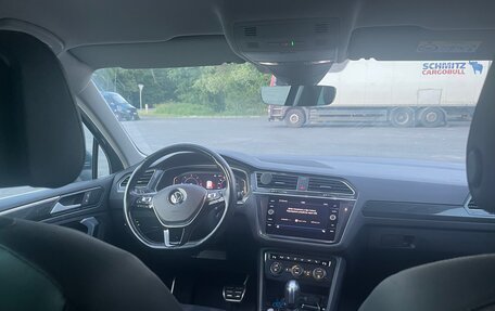 Volkswagen Tiguan II, 2020 год, 2 800 000 рублей, 15 фотография