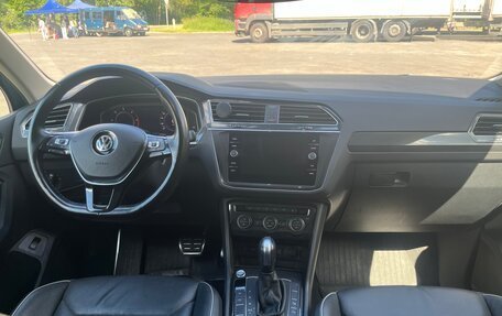 Volkswagen Tiguan II, 2020 год, 2 800 000 рублей, 13 фотография