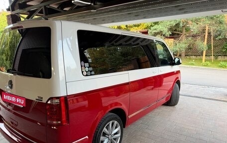 Volkswagen Multivan T6 рестайлинг, 2015 год, 3 750 000 рублей, 4 фотография