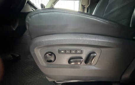 Volkswagen Multivan T6 рестайлинг, 2015 год, 3 750 000 рублей, 11 фотография