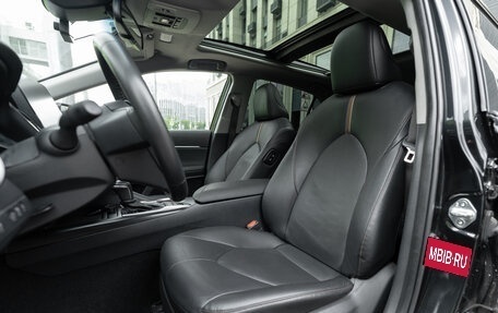 Toyota Camry, 2023 год, 3 380 000 рублей, 9 фотография