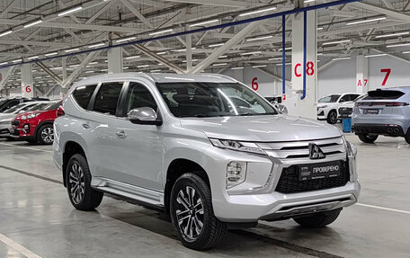 Mitsubishi Pajero Sport III рестайлинг, 2021 год, 3 690 000 рублей, 3 фотография