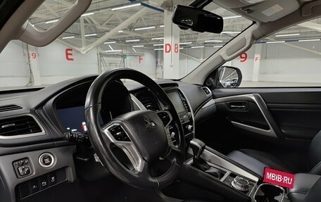 Mitsubishi Pajero Sport III рестайлинг, 2021 год, 3 690 000 рублей, 20 фотография