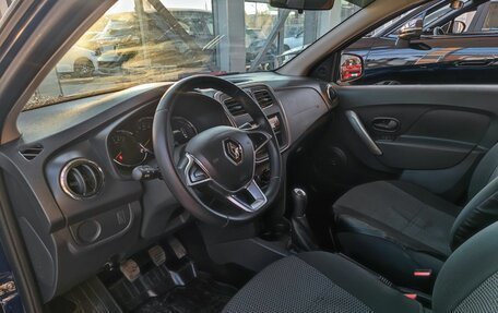 Renault Logan II, 2018 год, 1 099 000 рублей, 7 фотография