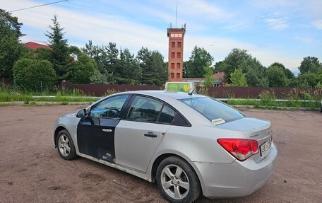 Chevrolet Cruze II, 2011 год, 280 000 рублей, 6 фотография