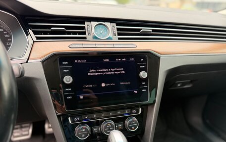 Volkswagen Passat B8 рестайлинг, 2018 год, 2 499 990 рублей, 16 фотография