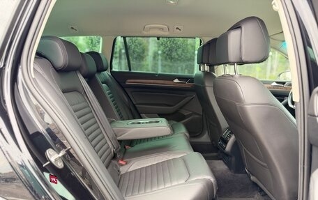 Volkswagen Passat B8 рестайлинг, 2018 год, 2 499 990 рублей, 29 фотография