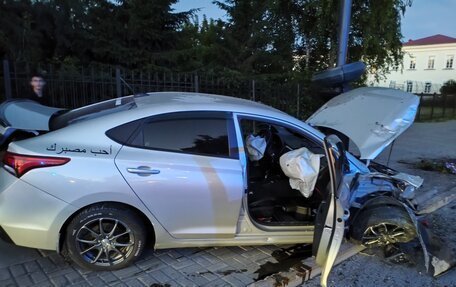 Hyundai Solaris II рестайлинг, 2019 год, 550 000 рублей, 2 фотография