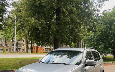 Mitsubishi Outlander III рестайлинг 3, 2011 год, 980 000 рублей, 7 фотография