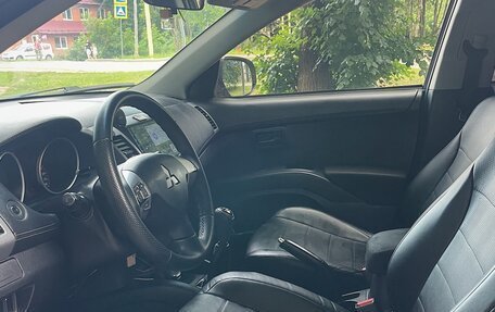 Mitsubishi Outlander III рестайлинг 3, 2011 год, 980 000 рублей, 9 фотография