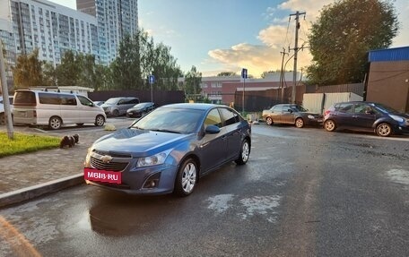 Chevrolet Cruze II, 2013 год, 670 000 рублей, 3 фотография