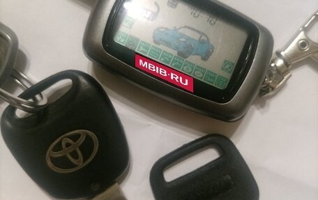 Toyota Platz, 2000 год, 246 000 рублей, 11 фотография